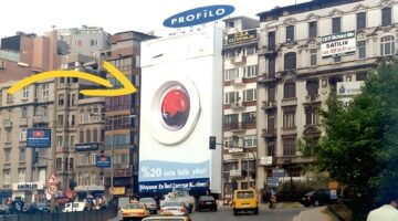 Türkiye Sokaklarında İnsanlara Dönüp Bir Daha Baktıran Aşırı Yaratıcı Reklamlar