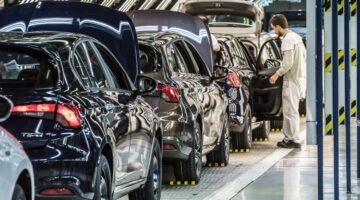 Türkiye’de otomobil ve hafif ticari araç satışları 2023 yılında zirveyi gördü