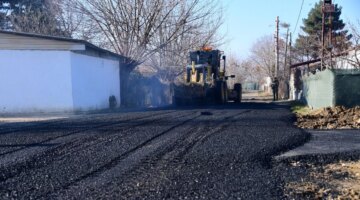 Yeşilyurt Belediyesi, Deprem Sonrası Yolları Düzenliyor