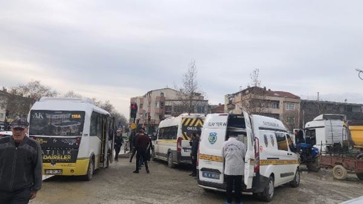 Zihinsel Engelli Çocuk, Otobüs Şoförünü Bıçakladı